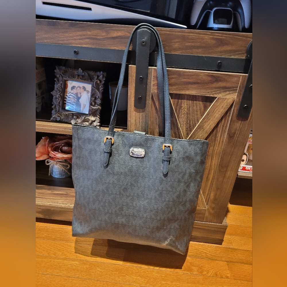 Michael Kors black tote